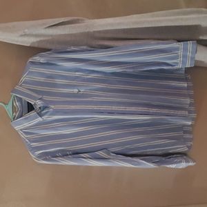 XS American Eagle Button Down